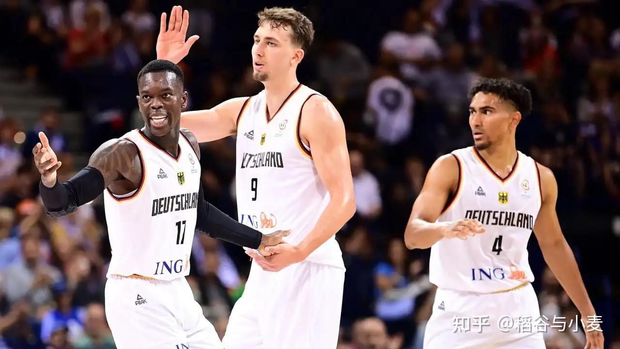 是在社交媒 是在社交媒