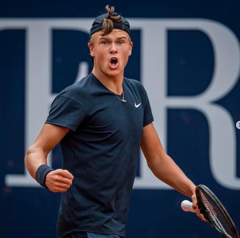 季前景充满 季前景充满